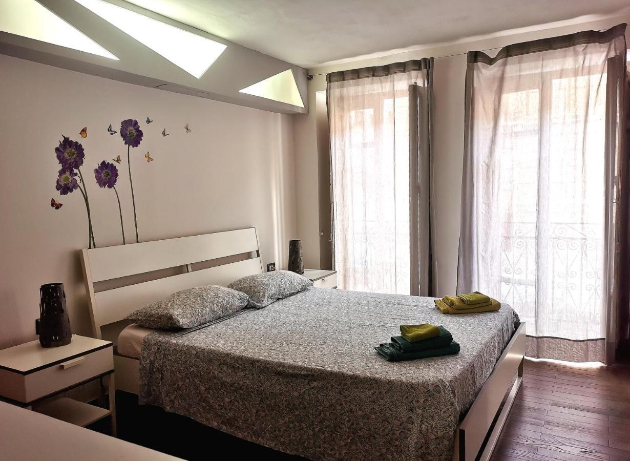 Hotel Gday à Palerme Extérieur photo