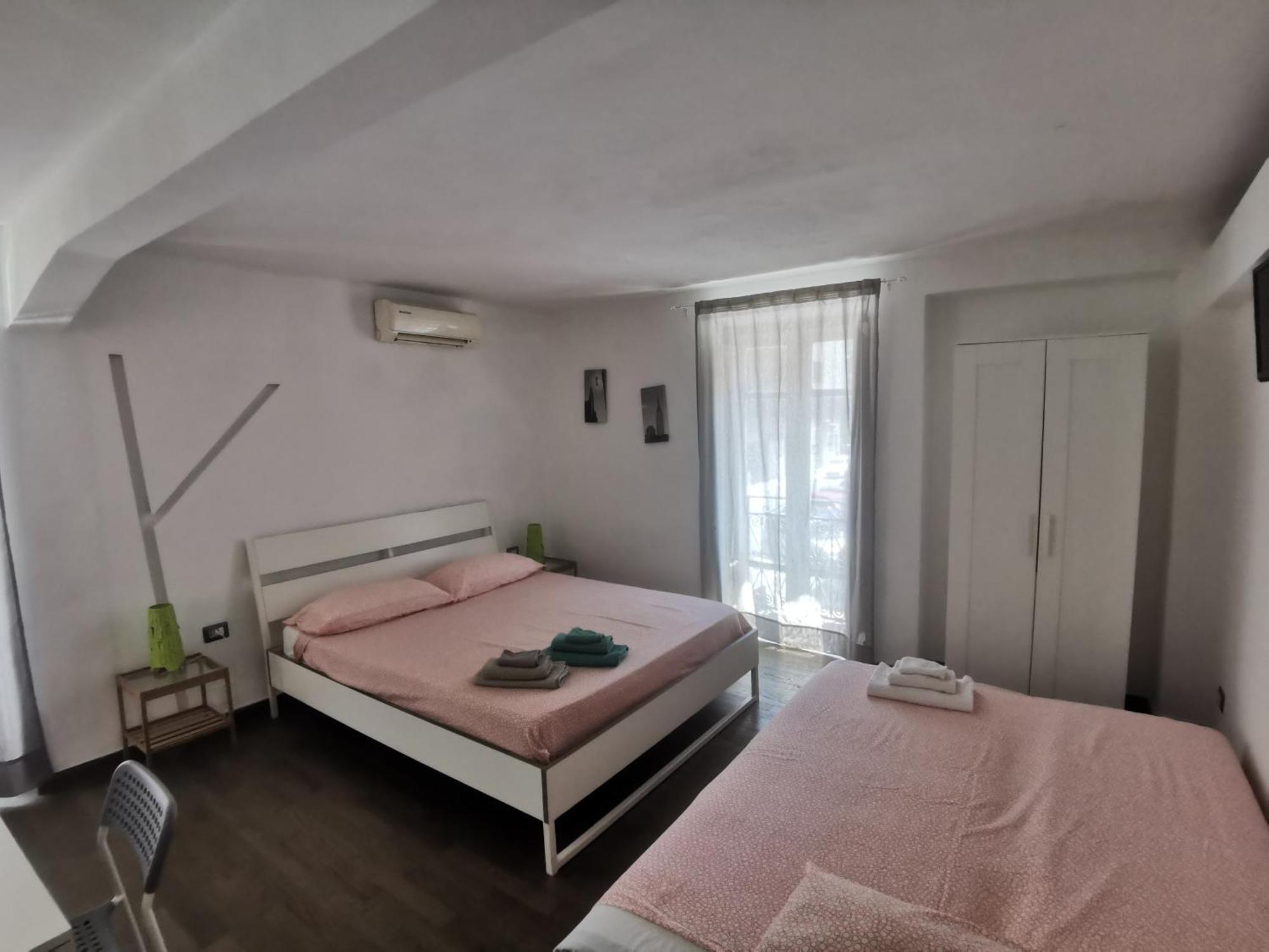 Hotel Gday à Palerme Extérieur photo